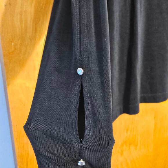 Chico's Travelers Women's Black Blouse Size 3 - Picture 5 of 7